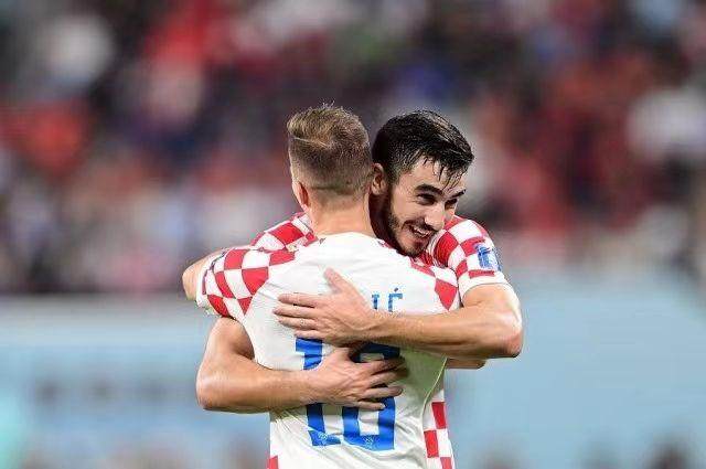 1692574468122031337.jpg 4f095fd8658ae0899cc0c73bd1fdf4c.jpg